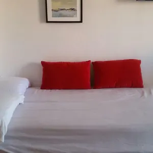 https://apartamentos-aguila-minerva.hotelsinnerja.org